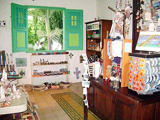 Los Roques - souvenir and gift stores - Aquarena